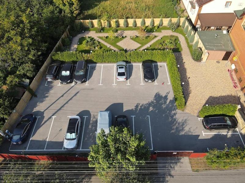 Golden Lion Hotel Boryspilʼ 외부 사진